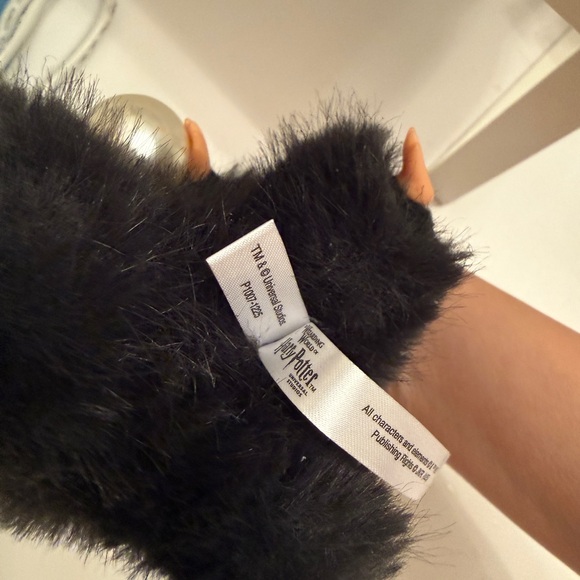 Universal studio Harry Potter Sniffler Keychain - Picture 4 of 4